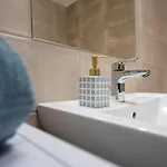 Апартаменти Skylineview - Modern & Free Parking Братислава