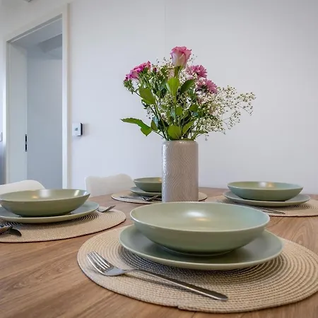 Skylineview - Modern & Free Parking Apartment Bratislava